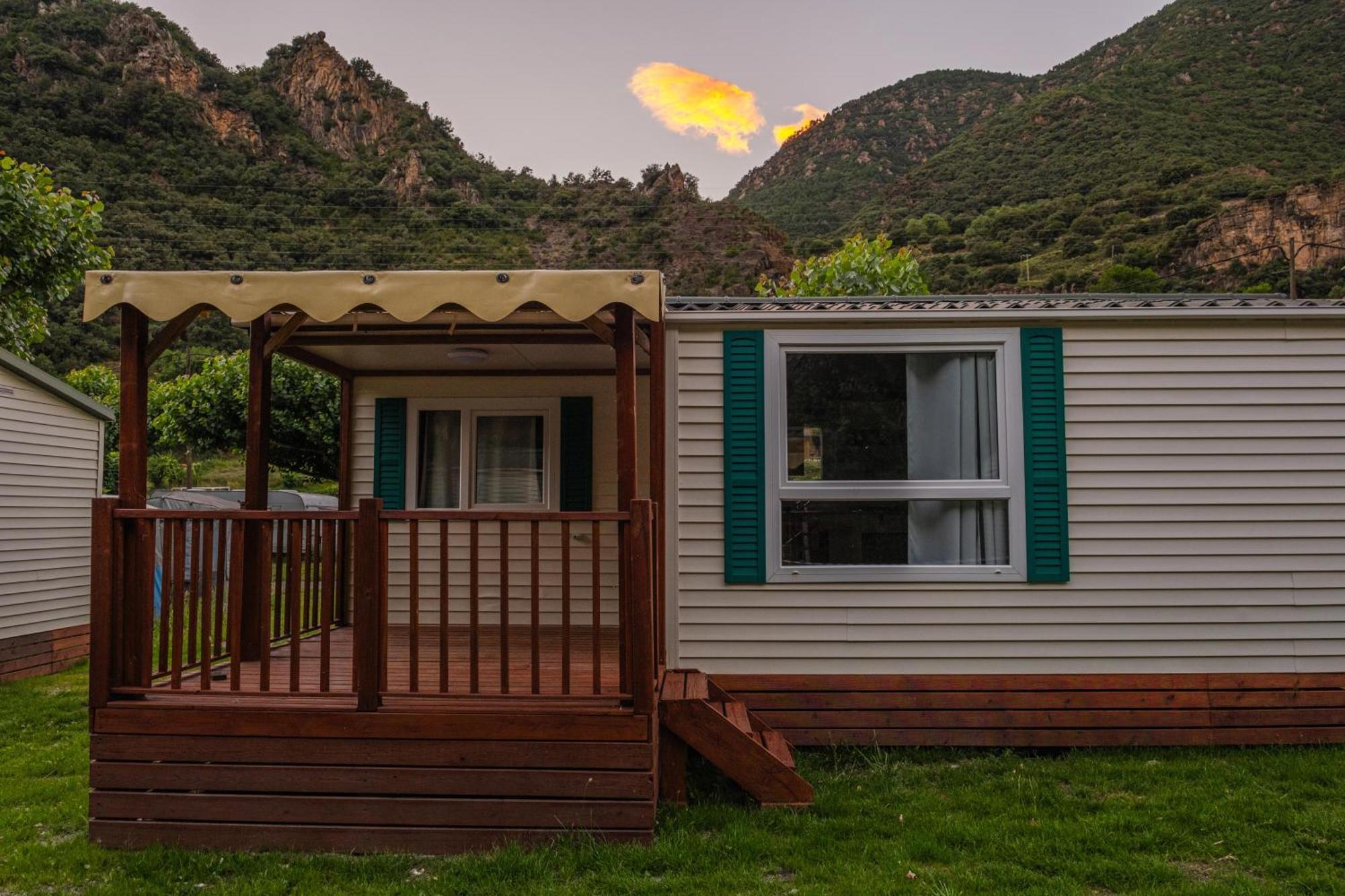 Frontera Bungalow Park Farga de Moles Bagian luar foto