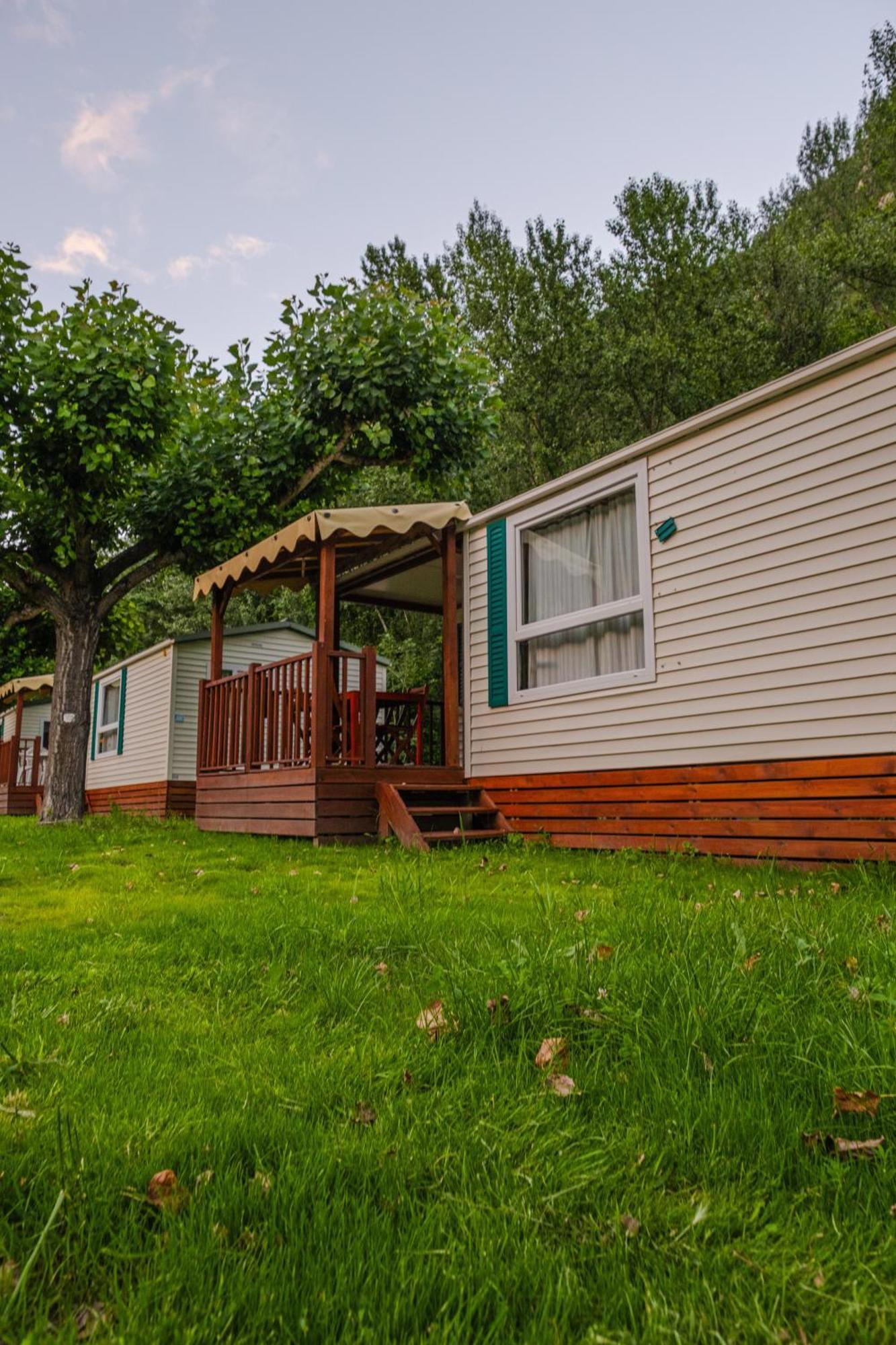 Frontera Bungalow Park Farga de Moles Bagian luar foto