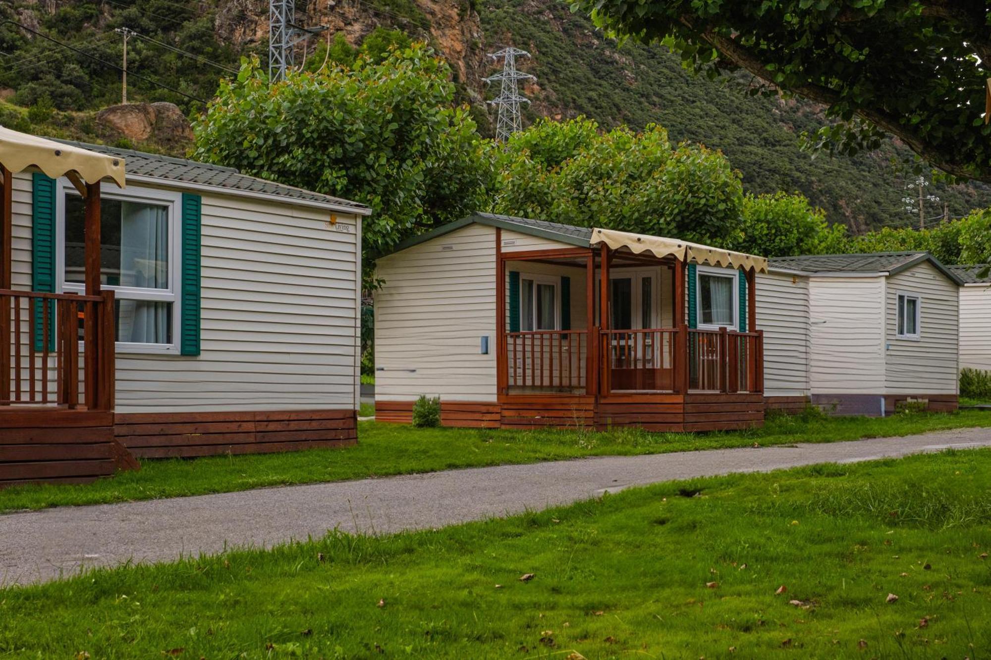 Frontera Bungalow Park Farga de Moles Bagian luar foto