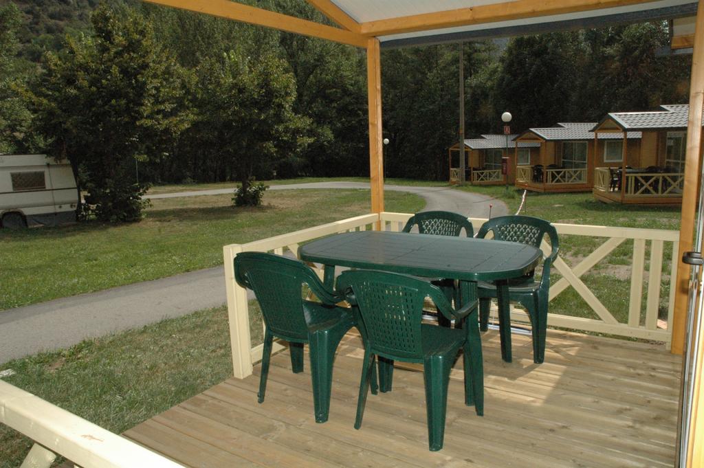 Frontera Bungalow Park Farga de Moles Bagian luar foto