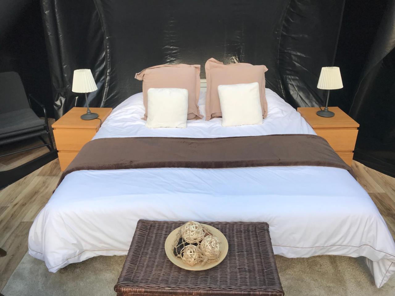 Frontera Bungalow Park Farga de Moles Bagian luar foto